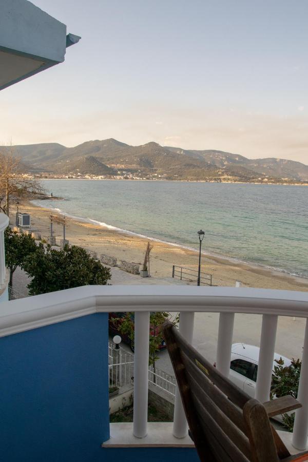 Just On The Sea 1 Villa Nea Iraklitsa Exterior photo